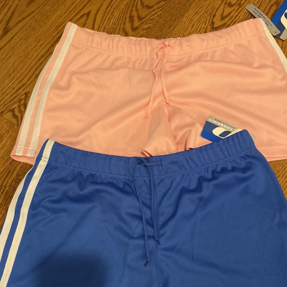 Woman's shorts
